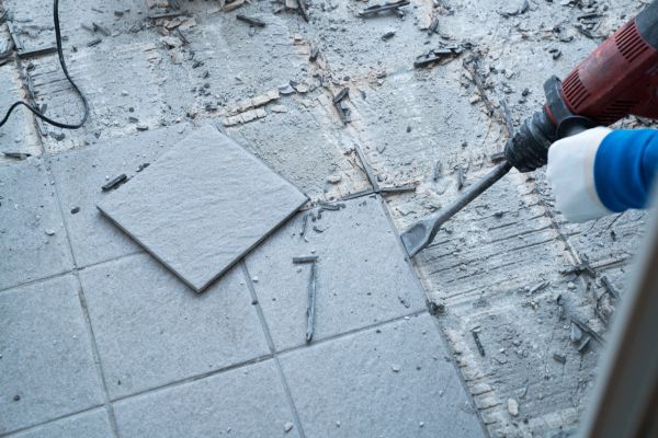 Flooring Removal Service in Hamilton