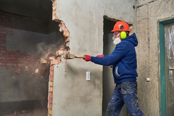 Wall Dismantling in Hamilton